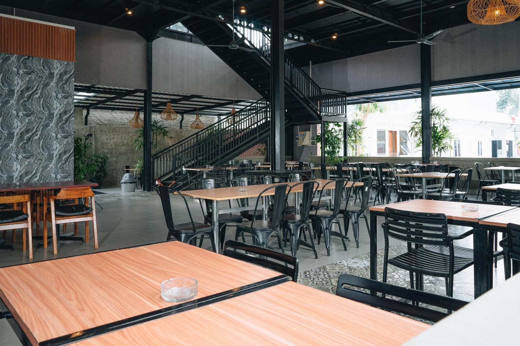 Sans Wm Hotel Blitar Dış mekan fotoğraf