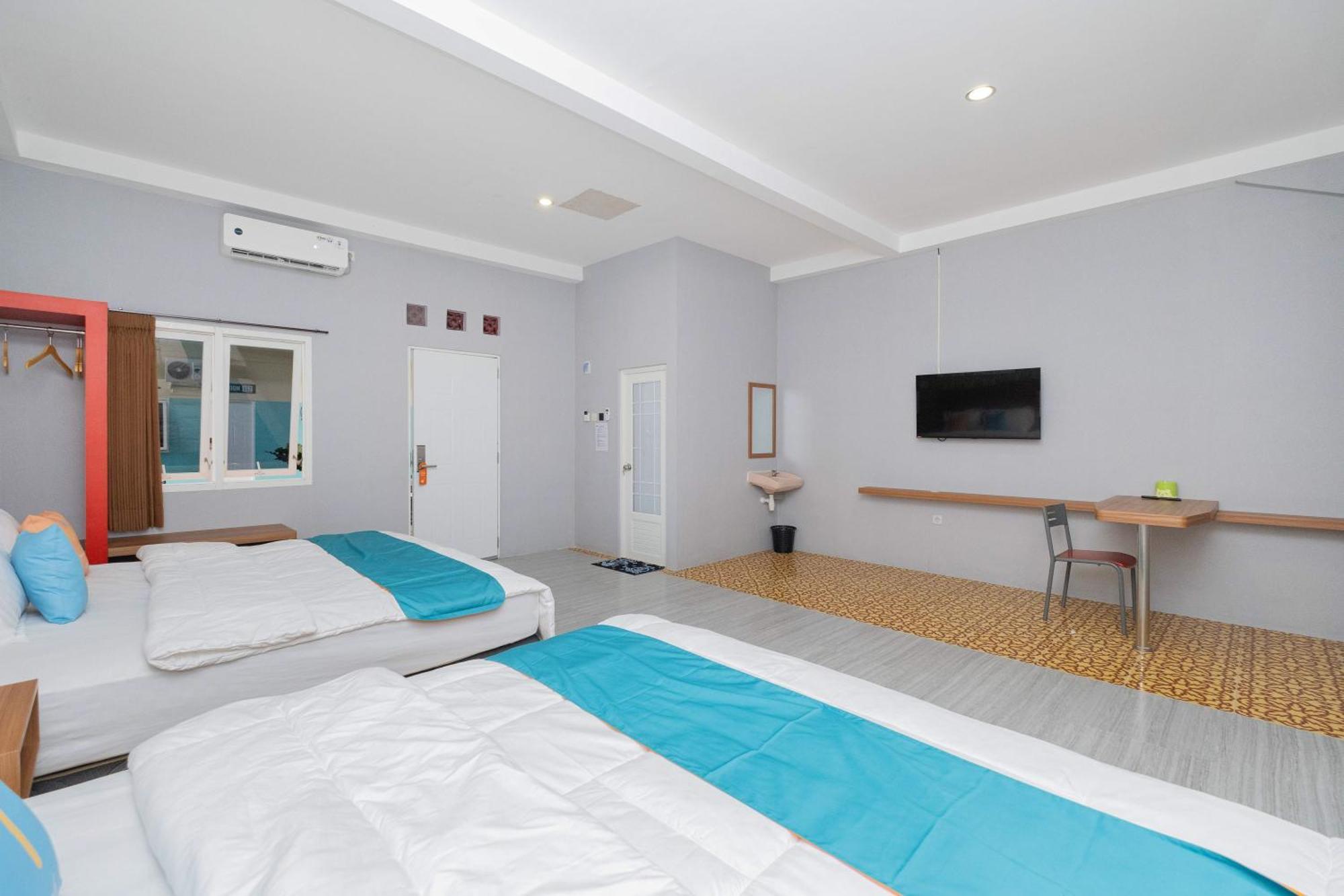 Sans Wm Hotel Blitar Dış mekan fotoğraf
